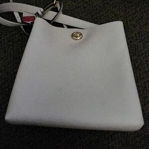 Coach Pebble Grain Leather Charlie White Bucket  Purse Handbag Crossbody